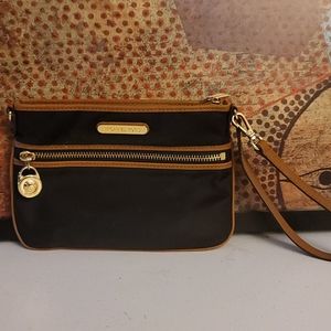 Micheal kors wristlet